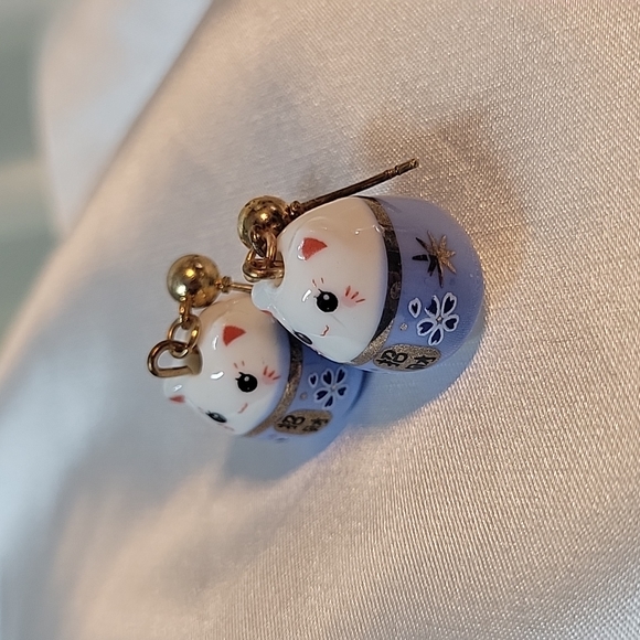 Happy Cat Chinese New Year Style Drop Earrings, blue - Picture 2 of 5